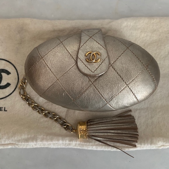 Auth Chanel Vintage Gold Leather Evening Clutch - Picture 7 of 16
